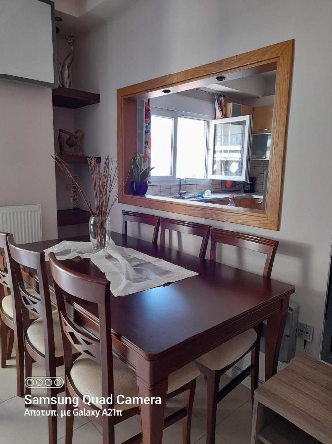 Museum Apartment Волос Екстериор снимка