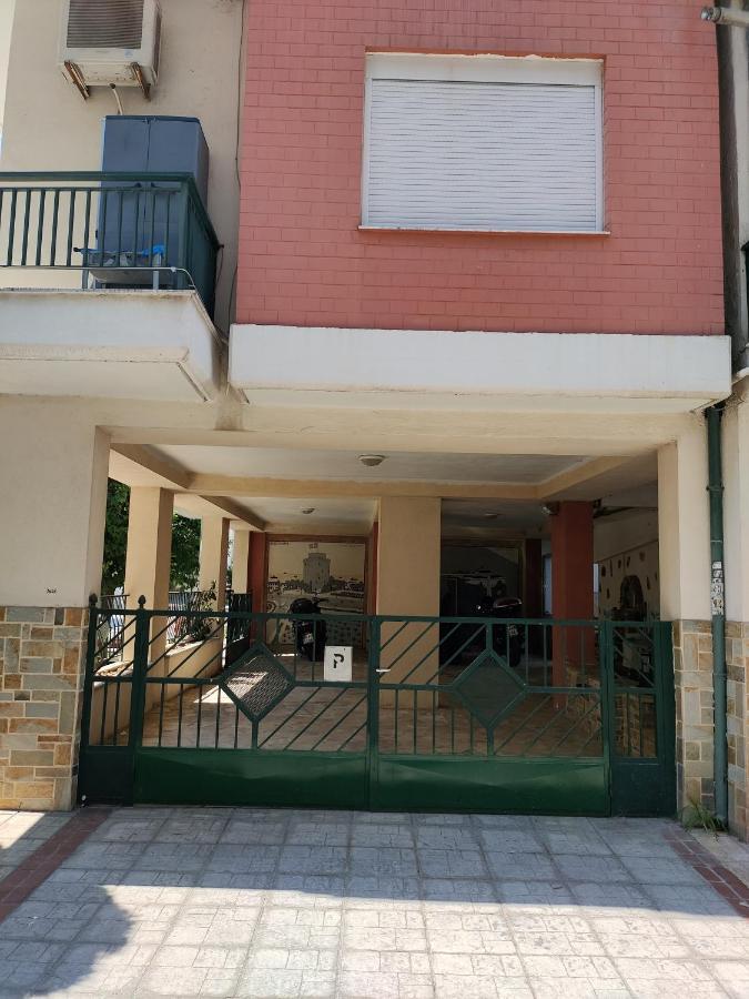 Museum Apartment Волос Екстериор снимка