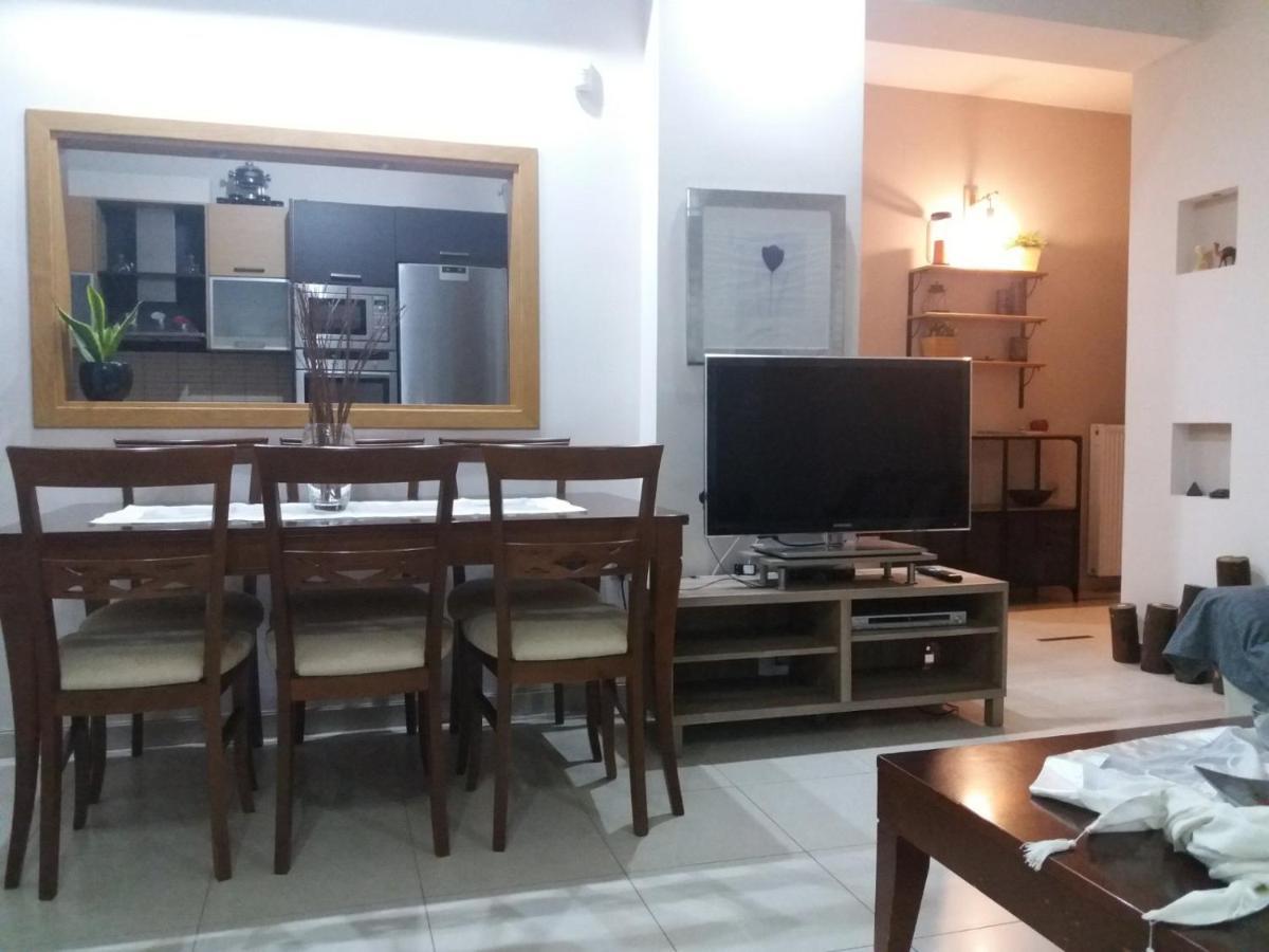 Museum Apartment Волос Екстериор снимка
